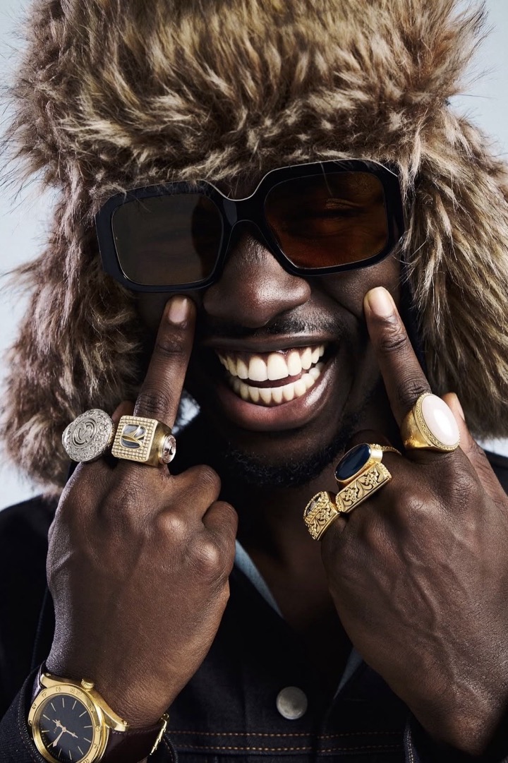 Fashion portrait with sunglasses